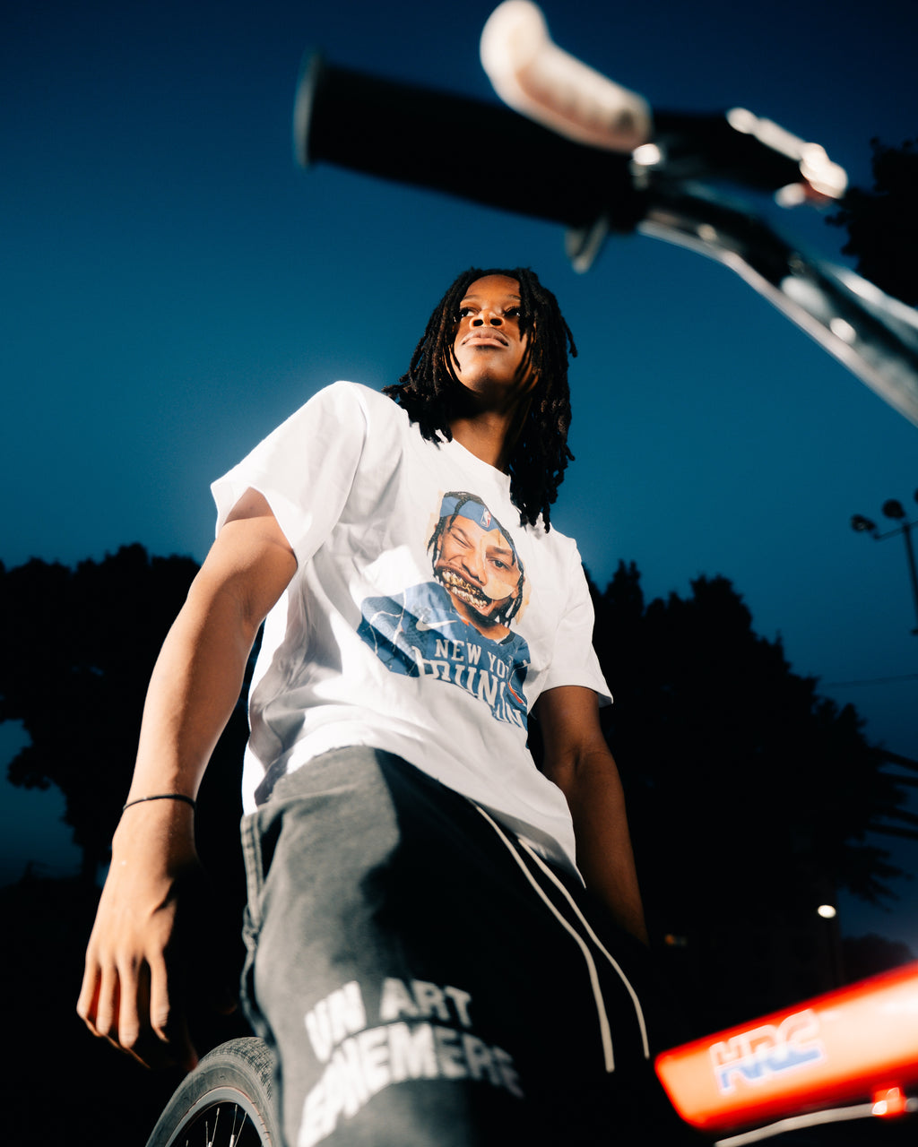 Éphémère For The New York Knicks Playoffs Tee