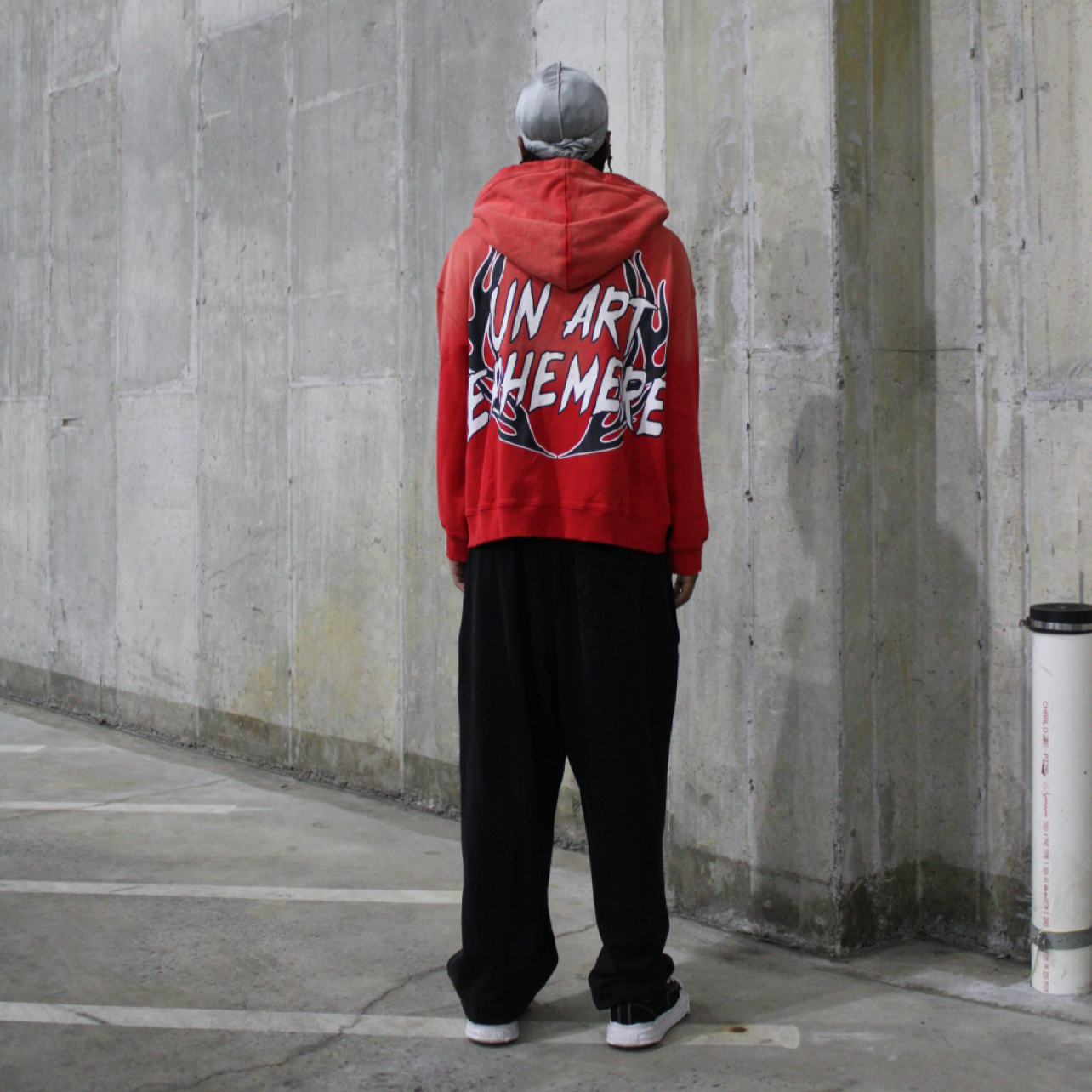 UN ART ÉPHÉMÈRE ZIP UP HOODIE ACID RED